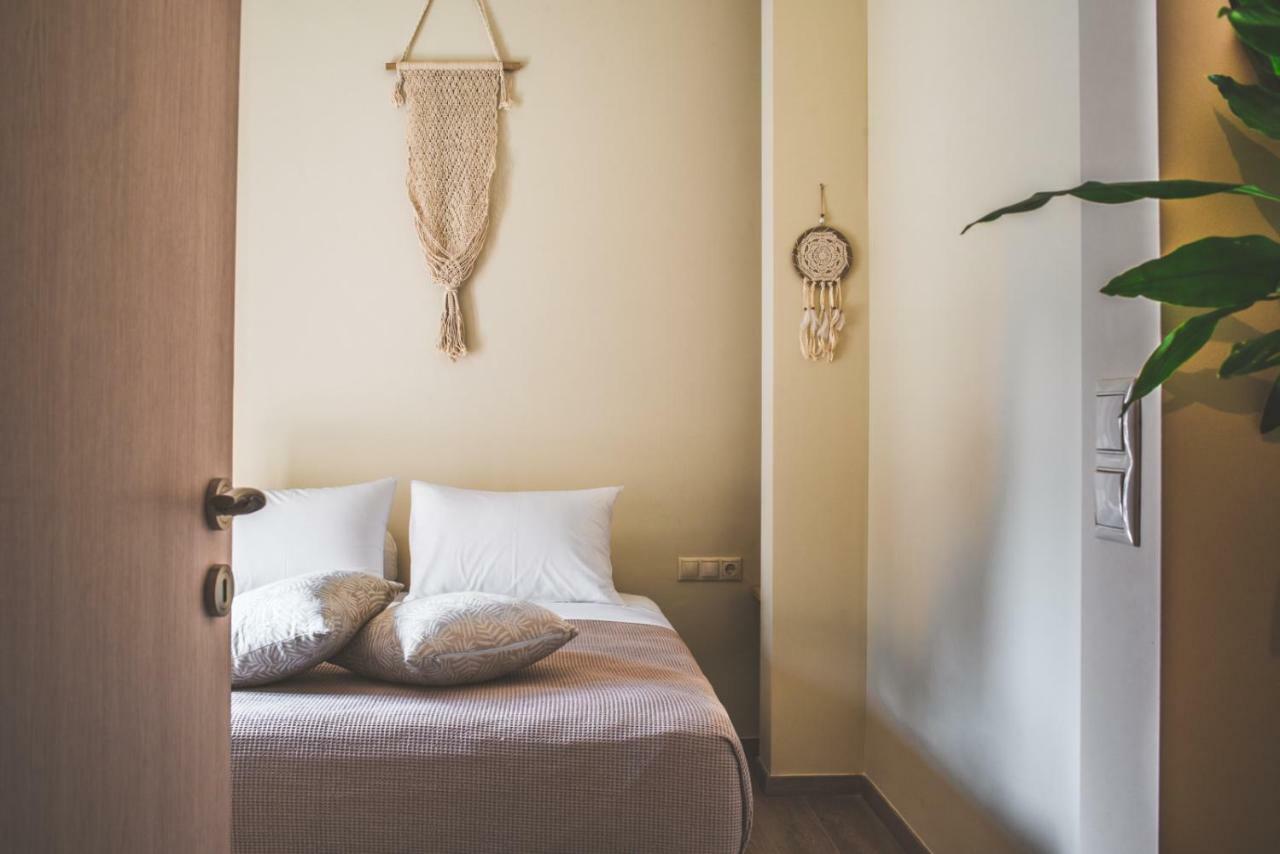 Stone House Near Acropolis - Living Stone Diamond Apartment Athens